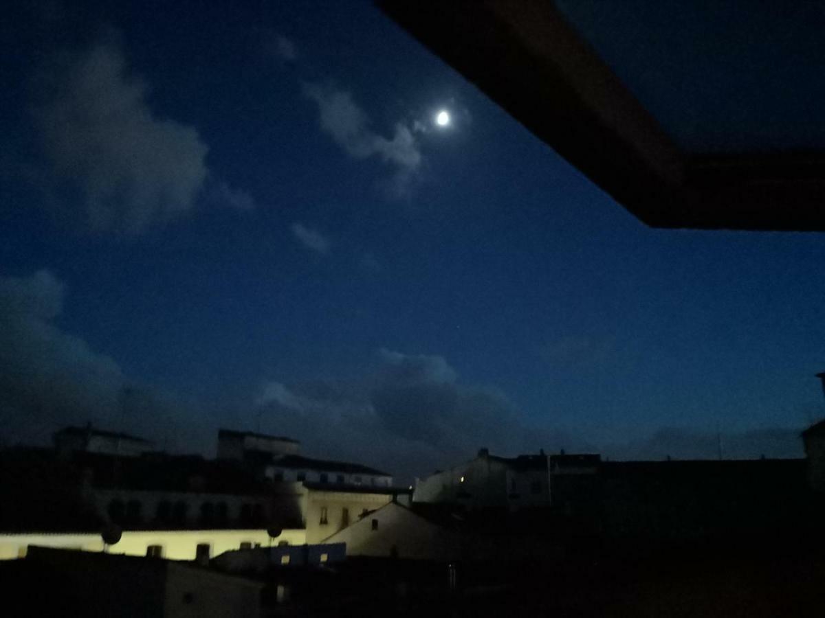 La Casa De La Luna Ávila Exteriér fotografie